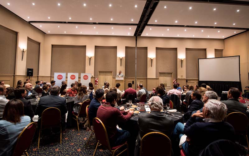 Almuerzo con  Joan Melé "La empresa como agente de transformación social" (Banca Ética- España)